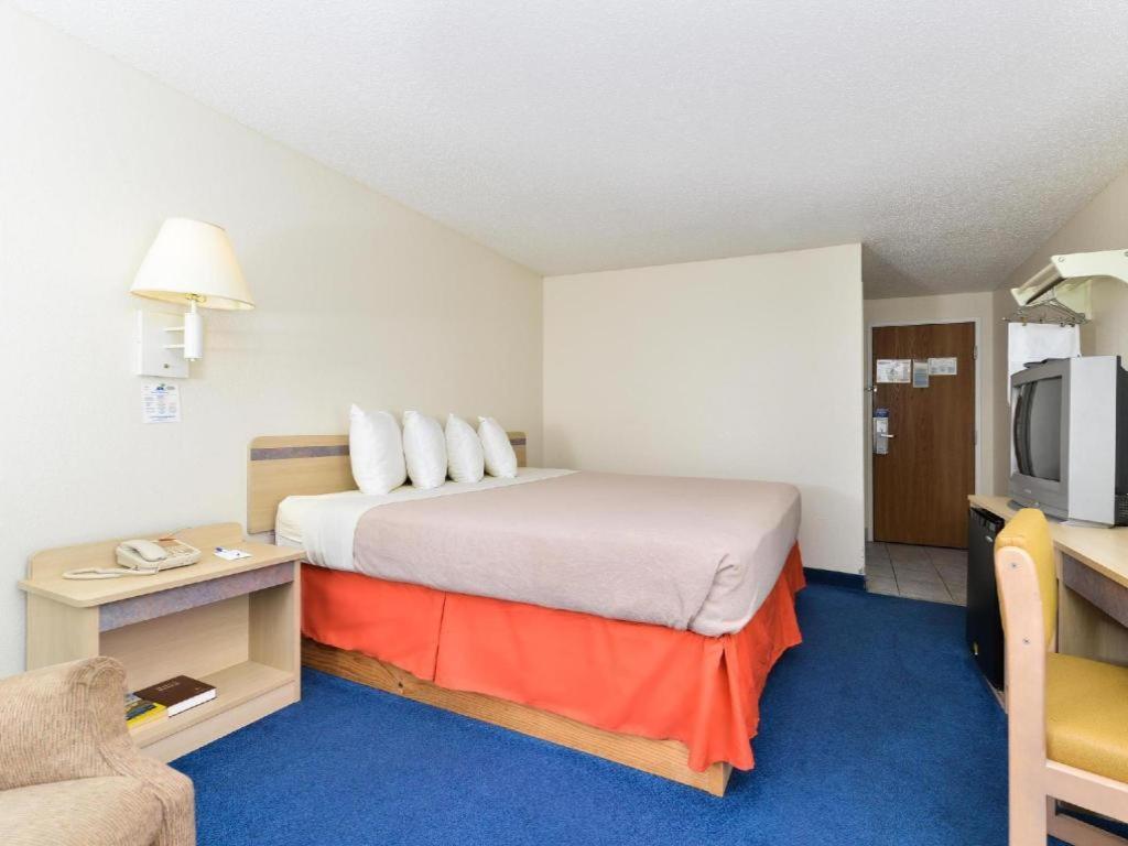 Americas Best Value Inn Jefferson City Exterior foto