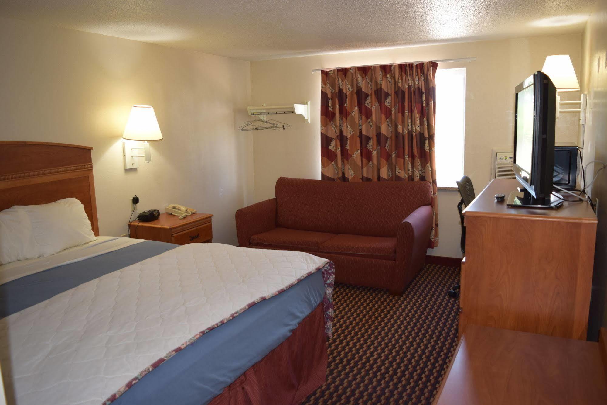 Americas Best Value Inn Jefferson City Exterior foto