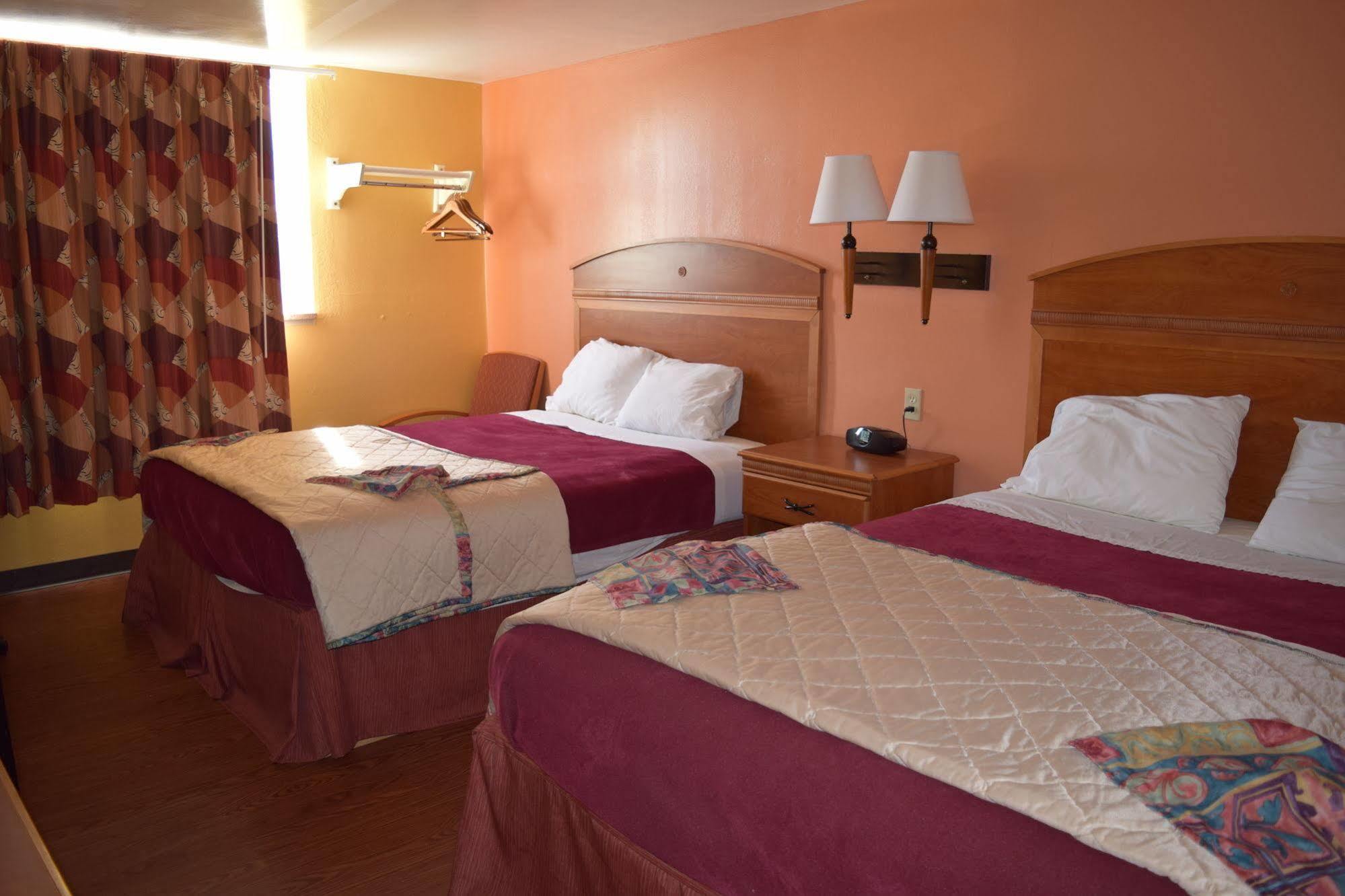 Americas Best Value Inn Jefferson City Exterior foto