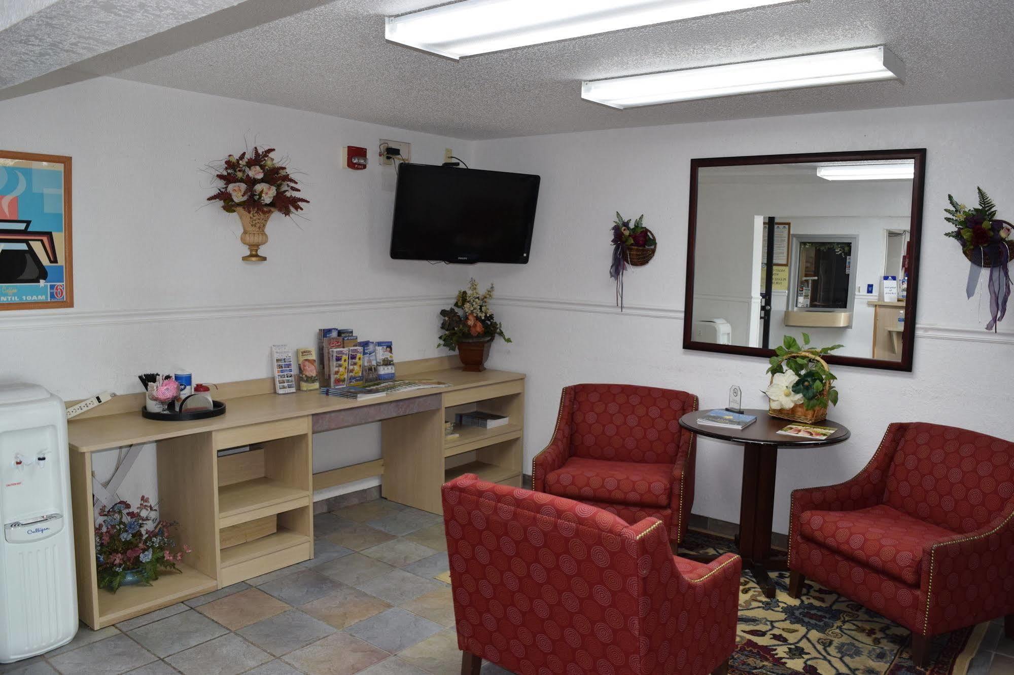 Americas Best Value Inn Jefferson City Exterior foto